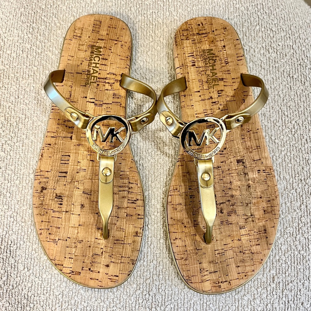 MICHAEL Michael Kors Jelly Flip Flops - Gold